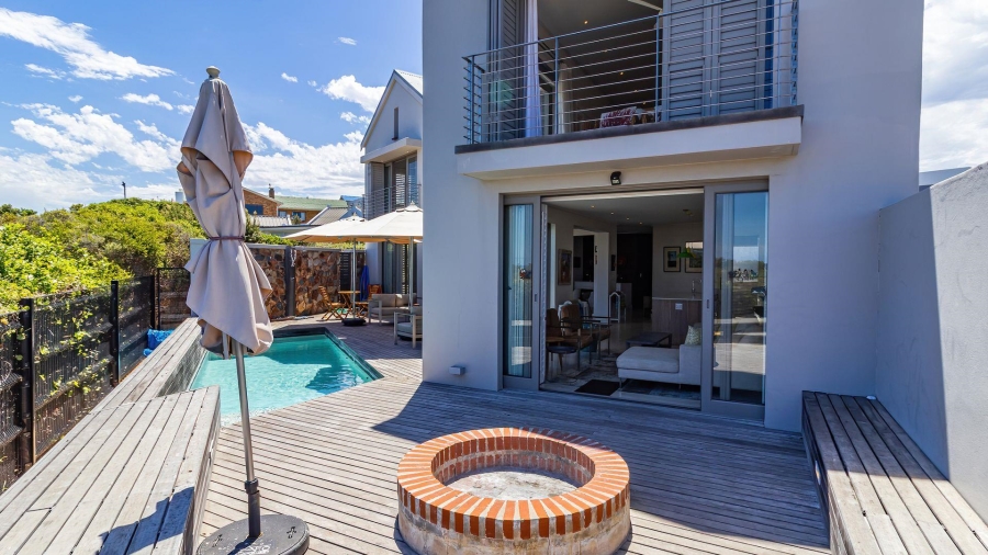 3 Bedroom Property for Sale in De Kelders Western Cape